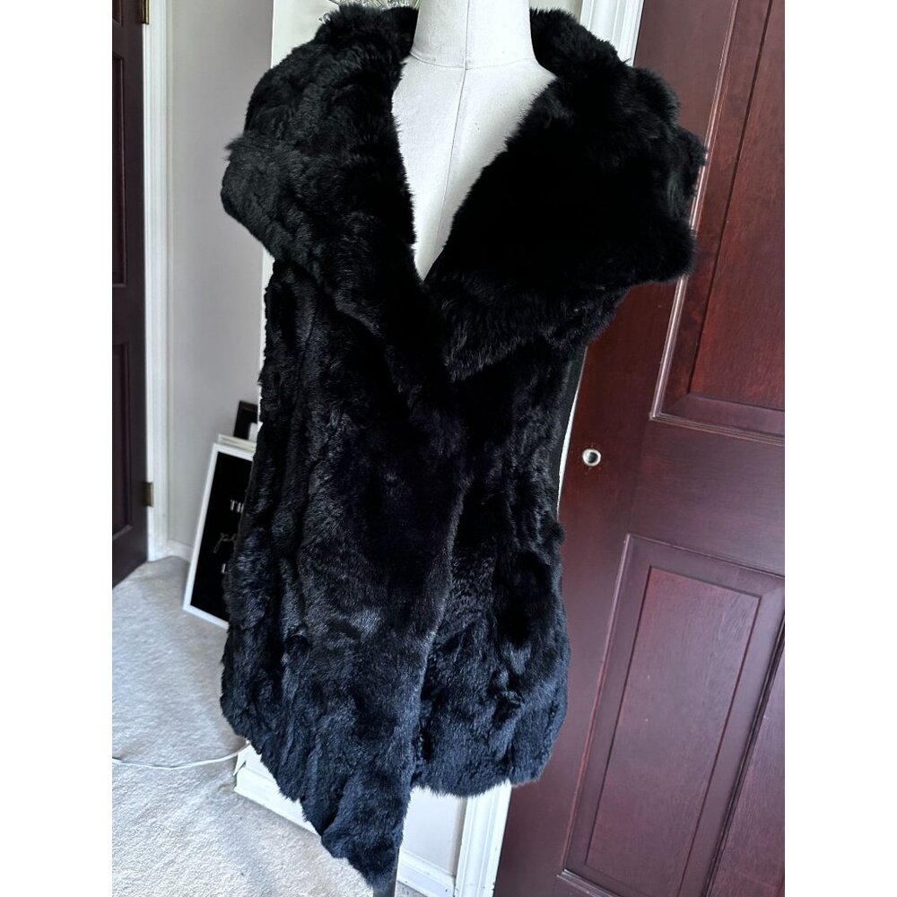 Alberto Makali NY Rabbit Fur knit vest with single hook eye closure Medium